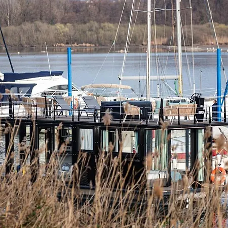 船屋 Houseboat Noemi Yacht Club Marina Di Verbella Lisanza
